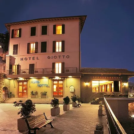 Giotto & 4* Asyż
