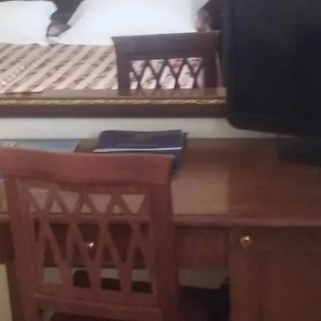 فندق Giotto & 4*