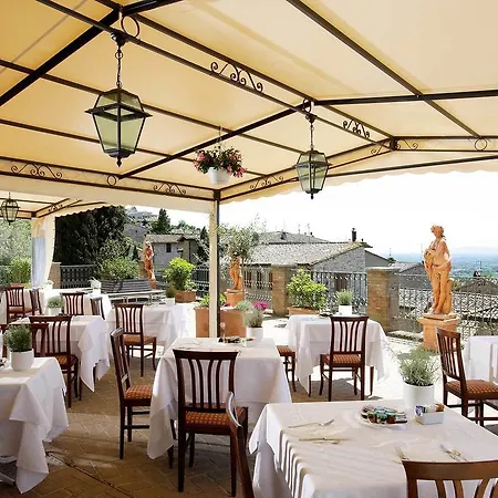 Giotto & Ξενοδοχείο