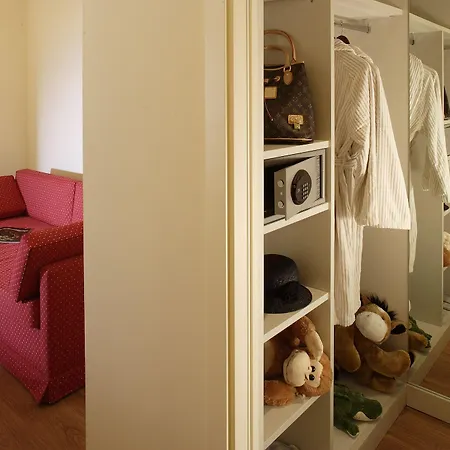 فندق Giotto & 4*