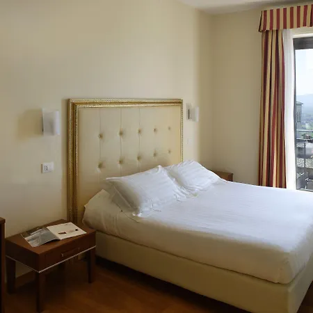 Giotto & Ξενοδοχείο Ασίζη