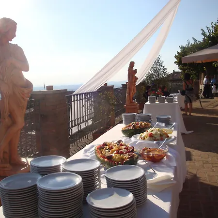 Ξενοδοχείο Giotto & 4*