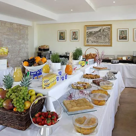 Giotto & Ξενοδοχείο